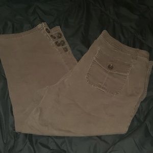 Liz Claiborne capri pants